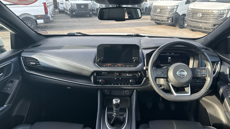 Nissan Qashqai 1.3 DiG-T MH Tekna 5dr Petrol Hatchback